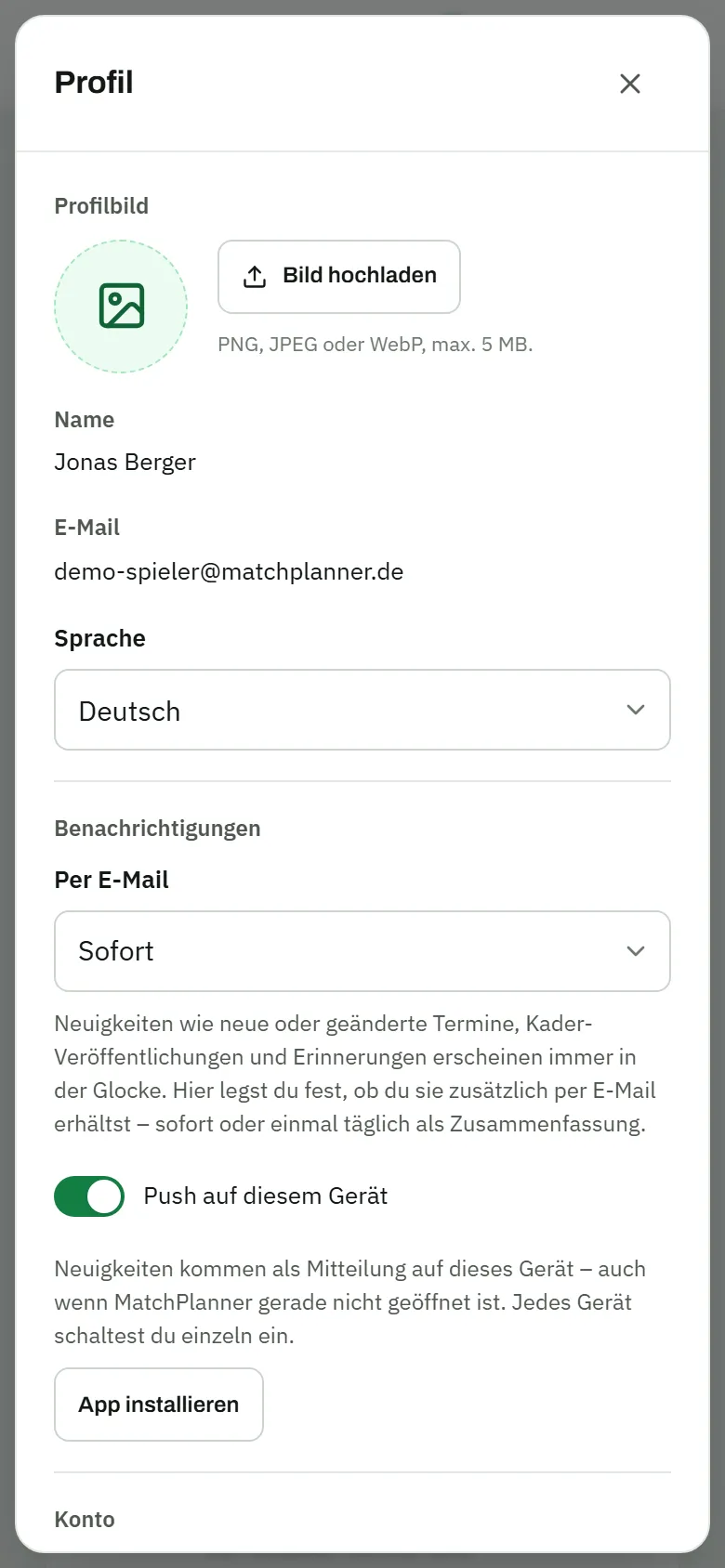 Profile in the player app: in the notifications section, e-mail delivery is set to “immediately”, the “push on this device” switch is turned on, and below it sits the “install app” button